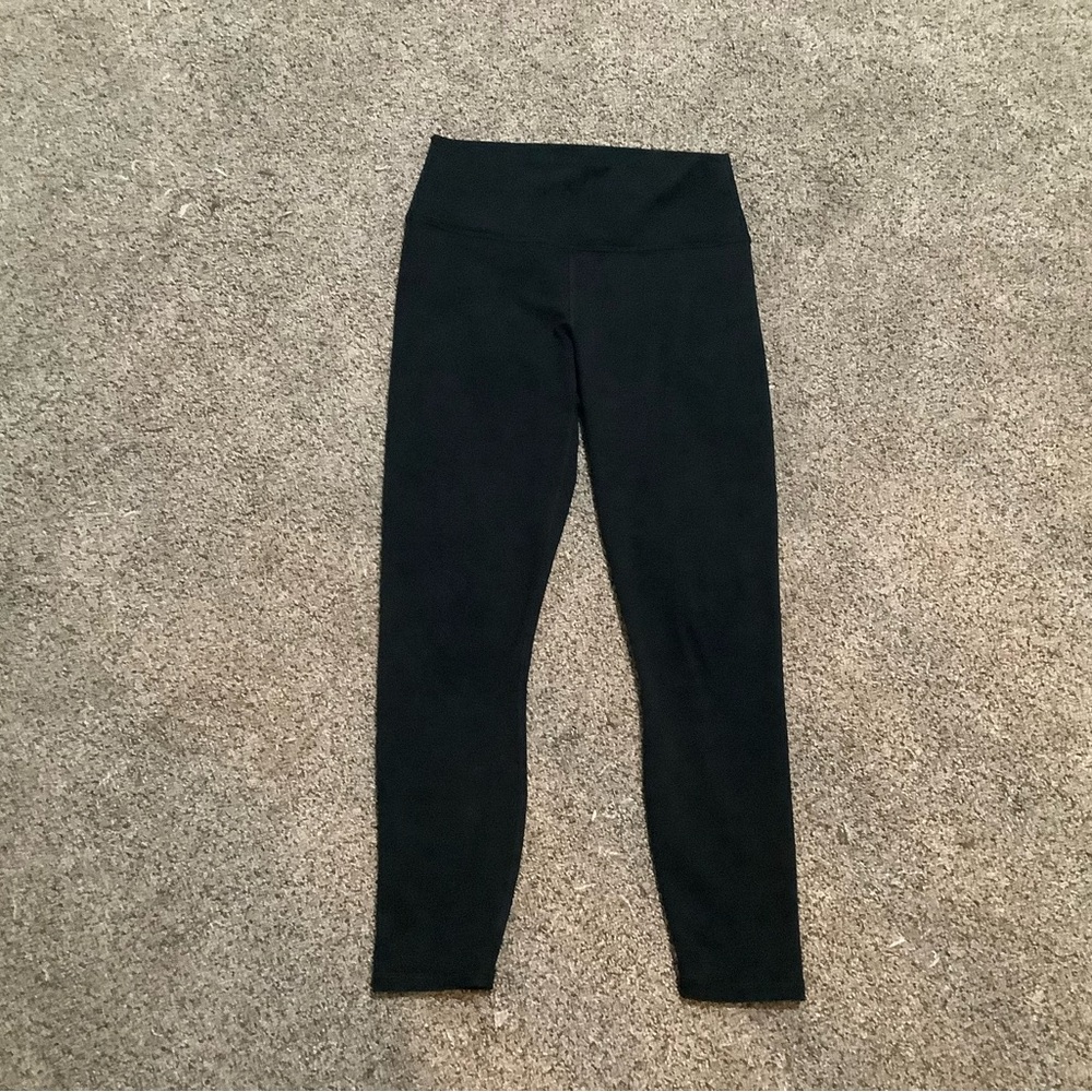 Super Cute Black Fabletics Leggings